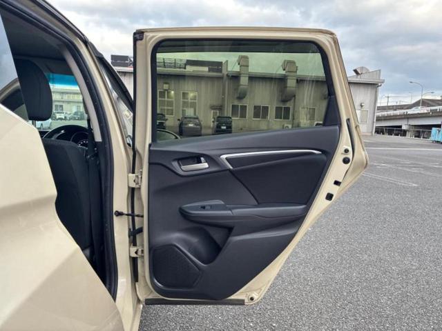 フィット １３Ｇ・Ｆコンフォートエディション　新品タイヤ／純正　ＳＤナビ／ホンダセンシング／シートヒーター　前席／車線逸脱防止支援システム／ヘッドランプ　ＬＥＤ／ＵＳＢジャック／Ｂｌｕｅｔｏｏｔｈ接続／ＨＤＭＩ接続／ＥＴＣ／ＥＢＤ付ＡＢＳ（21枚目）