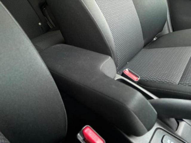 フィット １３Ｇ・Ｆコンフォートエディション　新品タイヤ／純正　ＳＤナビ／ホンダセンシング／シートヒーター　前席／車線逸脱防止支援システム／ヘッドランプ　ＬＥＤ／ＵＳＢジャック／Ｂｌｕｅｔｏｏｔｈ接続／ＨＤＭＩ接続／ＥＴＣ／ＥＢＤ付ＡＢＳ（31枚目）