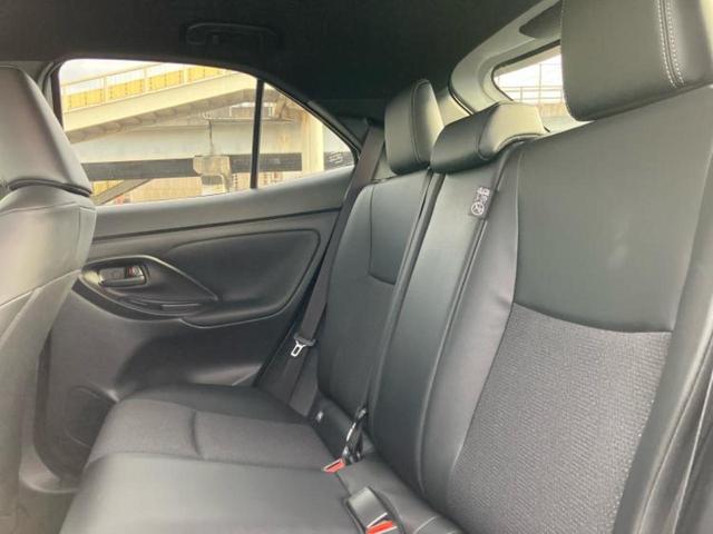 ヤリスクロス ハイブリッドＺ　保証書／ディスプレイオーディオ＋ナビ／衝突安全装置／シートヒーター／パノラミックビューモニター／車線逸脱防止支援システム／シート　ハーフレザー／ヘッドランプ　ＬＥＤ／ＵＳＢジャック　全周囲カメラ（7枚目）