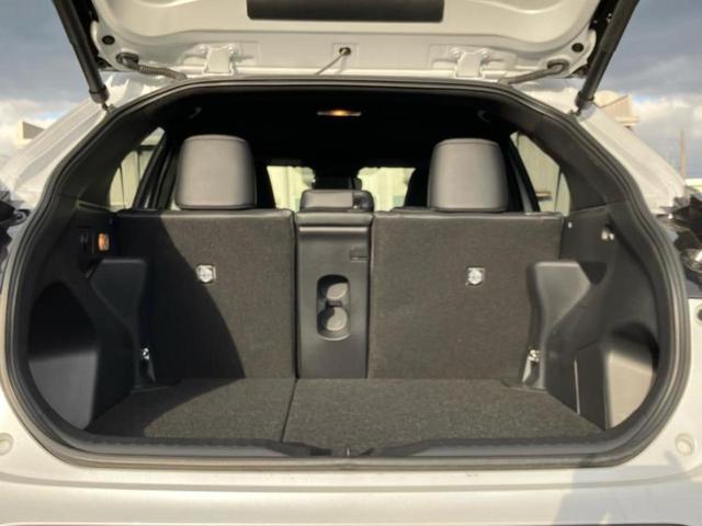 ヤリスクロス ハイブリッドＺ　保証書／ディスプレイオーディオ＋ナビ／衝突安全装置／シートヒーター／パノラミックビューモニター／車線逸脱防止支援システム／シート　ハーフレザー／ヘッドランプ　ＬＥＤ／ＵＳＢジャック　全周囲カメラ（8枚目）