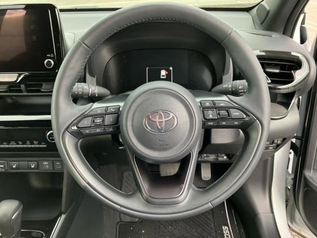 ヤリスクロス ハイブリッドＺ　保証書／ディスプレイオーディオ＋ナビ／衝突安全装置／シートヒーター／パノラミックビューモニター／車線逸脱防止支援システム／シート　ハーフレザー／ヘッドランプ　ＬＥＤ／ＵＳＢジャック　全周囲カメラ（14枚目）