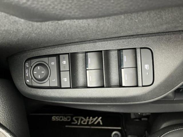 ヤリスクロス ハイブリッドＺ　保証書／ディスプレイオーディオ＋ナビ／衝突安全装置／シートヒーター／パノラミックビューモニター／車線逸脱防止支援システム／シート　ハーフレザー／ヘッドランプ　ＬＥＤ／ＵＳＢジャック　全周囲カメラ（26枚目）