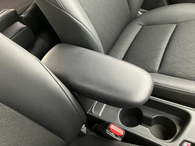 ヤリスクロス ハイブリッドＺ　保証書／ディスプレイオーディオ＋ナビ／衝突安全装置／シートヒーター／パノラミックビューモニター／車線逸脱防止支援システム／シート　ハーフレザー／ヘッドランプ　ＬＥＤ／ＵＳＢジャック　全周囲カメラ（31枚目）