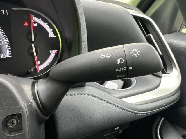 ヴォクシー Ｓ－Ｚ　★★★ディスプレイオーディオ＋ナビ１０．５インチ／トヨタセーフティセンス／両側電動スライドドア／シートヒーター　前席／車線逸脱防止支援システム／パーキングアシスト　バックガイド　衝突被害軽減システム（15枚目）