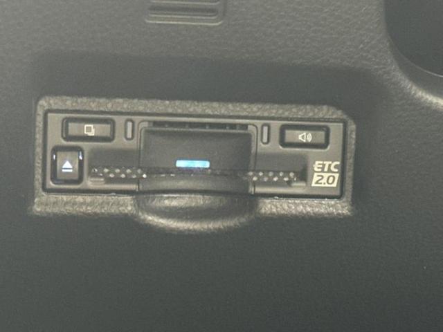 ヴォクシー Ｓ－Ｚ　★★★ディスプレイオーディオ＋ナビ１０．５インチ／トヨタセーフティセンス／両側電動スライドドア／シートヒーター　前席／車線逸脱防止支援システム／パーキングアシスト　バックガイド　衝突被害軽減システム（18枚目）