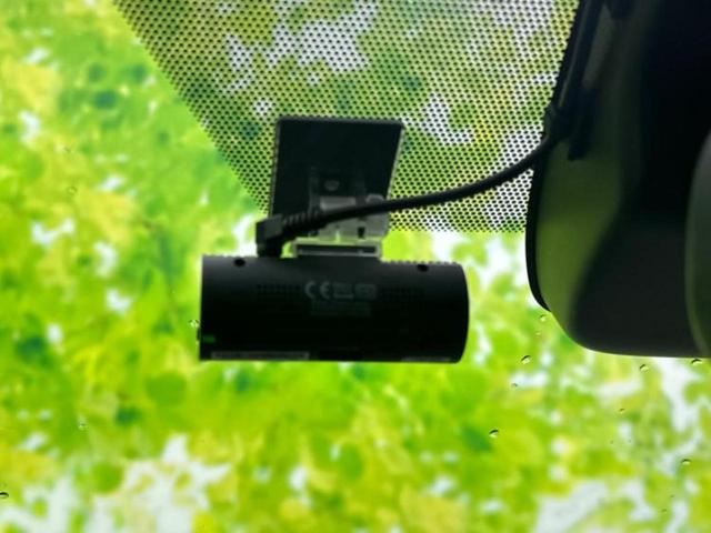 ヴォクシー Ｓ－Ｚ　★★★ディスプレイオーディオ＋ナビ１０．５インチ／トヨタセーフティセンス／両側電動スライドドア／シートヒーター　前席／車線逸脱防止支援システム／パーキングアシスト　バックガイド　衝突被害軽減システム（35枚目）