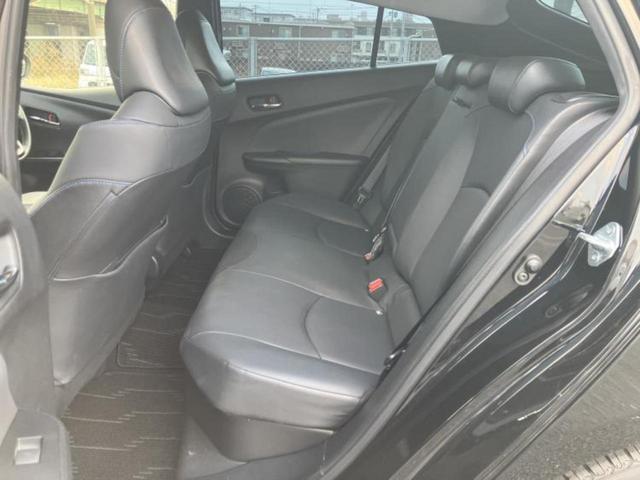 プリウス Ｓツーリングセレクション　純正エアロ／保証書／純正　９インチ　ＳＤナビ／衝突安全装置／シートヒーター／車線逸脱防止支援システム／シート　合皮／ドライブレコーダー　社外／ヘッドランプ　ＬＥＤ／Ｂｌｕｅｔｏｏｔｈ接続／ＥＴＣ（7枚目）