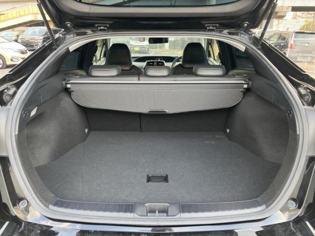 プリウス Ｓツーリングセレクション　純正エアロ／保証書／純正　９インチ　ＳＤナビ／衝突安全装置／シートヒーター／車線逸脱防止支援システム／シート　合皮／ドライブレコーダー　社外／ヘッドランプ　ＬＥＤ／Ｂｌｕｅｔｏｏｔｈ接続／ＥＴＣ（8枚目）