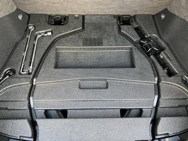 プリウス Ｓツーリングセレクション　純正エアロ／保証書／純正　９インチ　ＳＤナビ／衝突安全装置／シートヒーター／車線逸脱防止支援システム／シート　合皮／ドライブレコーダー　社外／ヘッドランプ　ＬＥＤ／Ｂｌｕｅｔｏｏｔｈ接続／ＥＴＣ（25枚目）