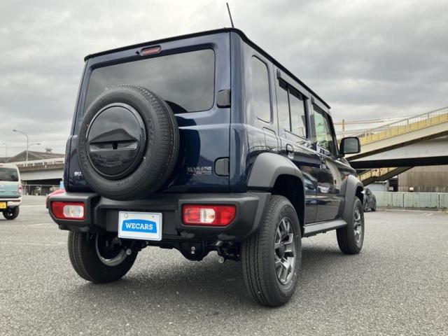 ジムニーノマド ４ＷＤ　ＦＣ　保証書／セーフティサポート（スズキ）／シートヒーター　前席／車線逸脱防止支援システム／登録済未使用車／ヘッドランプ　ＬＥＤ／ＥＢＤ付ＡＢＳ／横滑り防止装置／アイドリングストップ　衝突被害軽減システム（3枚目）