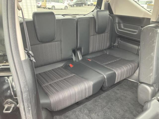 フリード Gホンダセンシング 新品タイヤ/保証書/純正 SDナビ/フリップダウンモニター 純正 9インチ/ホンダセンシング/両側電動スライドドア/車線逸脱防止支援システム/シート ハーフレザー/ヘッドランプ LED バックカメラ(6枚目)