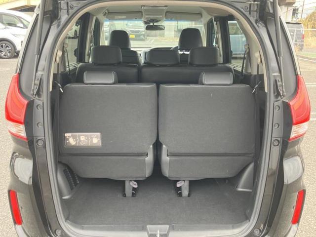 フリード Gホンダセンシング 新品タイヤ/保証書/純正 SDナビ/フリップダウンモニター 純正 9インチ/ホンダセンシング/両側電動スライドドア/車線逸脱防止支援システム/シート ハーフレザー/ヘッドランプ LED バックカメラ(20枚目)