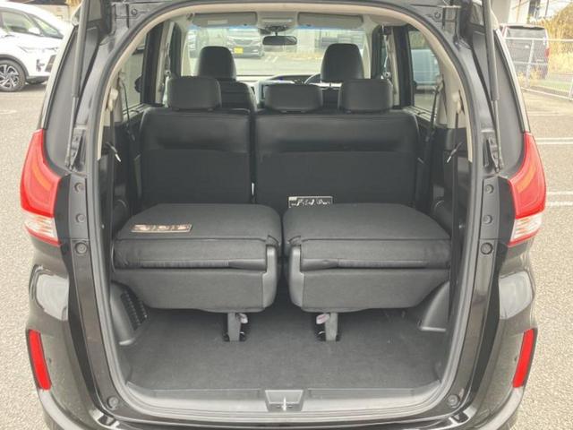 フリード Gホンダセンシング 新品タイヤ/保証書/純正 SDナビ/フリップダウンモニター 純正 9インチ/ホンダセンシング/両側電動スライドドア/車線逸脱防止支援システム/シート ハーフレザー/ヘッドランプ LED バックカメラ(21枚目)