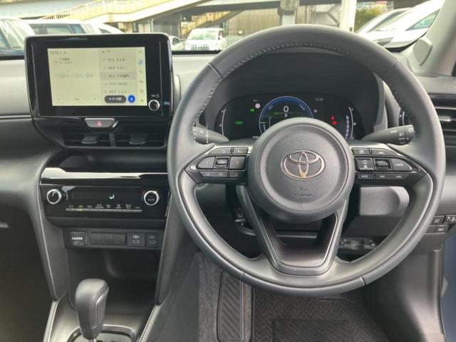 ヤリスクロス ハイブリッドＧ　ディスプレイオーディオ＋ナビ／衝突安全装置／パノラミックビューモニター／車線逸脱防止支援システム／ＵＳＢジャック／Ｂｌｕｅｔｏｏｔｈ接続／ＨＤＭＩ接続／ＥＴＣ／ＥＢＤ付ＡＢＳ／横滑り防止装置（14枚目）