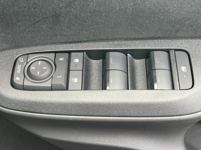 ヤリスクロス ハイブリッドＧ　ディスプレイオーディオ＋ナビ／衝突安全装置／パノラミックビューモニター／車線逸脱防止支援システム／ＵＳＢジャック／Ｂｌｕｅｔｏｏｔｈ接続／ＨＤＭＩ接続／ＥＴＣ／ＥＢＤ付ＡＢＳ／横滑り防止装置（18枚目）