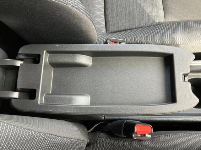 ヤリスクロス ハイブリッドＧ　ディスプレイオーディオ＋ナビ／衝突安全装置／パノラミックビューモニター／車線逸脱防止支援システム／ＵＳＢジャック／Ｂｌｕｅｔｏｏｔｈ接続／ＨＤＭＩ接続／ＥＴＣ／ＥＢＤ付ＡＢＳ／横滑り防止装置（32枚目）