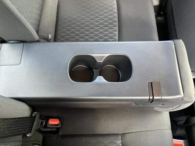 ヤリスクロス ハイブリッドＧ　ディスプレイオーディオ＋ナビ／衝突安全装置／パノラミックビューモニター／車線逸脱防止支援システム／ＵＳＢジャック／Ｂｌｕｅｔｏｏｔｈ接続／ＨＤＭＩ接続／ＥＴＣ／ＥＢＤ付ＡＢＳ／横滑り防止装置（44枚目）