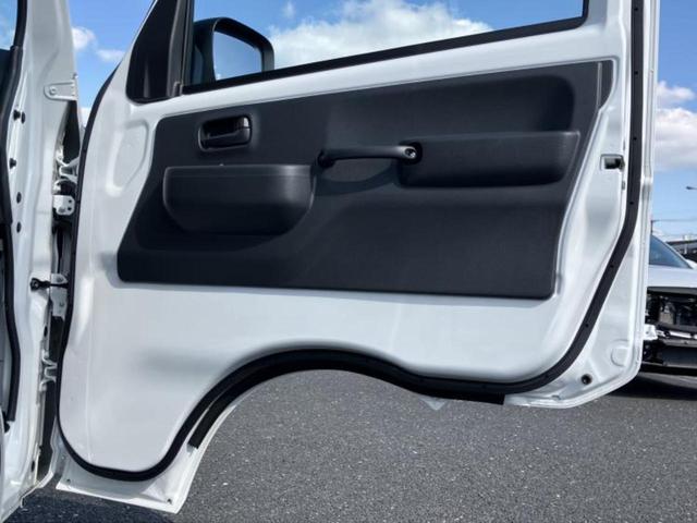クリッパートラック ＤＸセーフティパッケージ　保証書／エマージェンシーブレーキ／車線逸脱防止支援システム／ＥＴＣ／ＥＢＤ付ＡＢＳ／横滑り防止装置／アイドリングストップ／エアバッグ　運転席／エアバッグ　助手席／パワーウインドウ／キーレスエントリー（7枚目）
