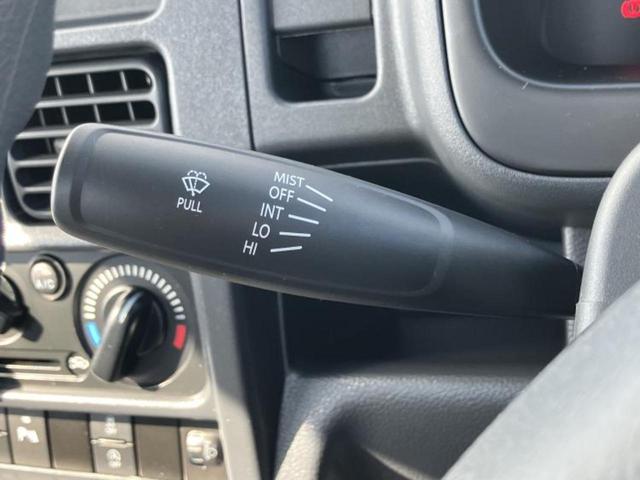 クリッパートラック ＤＸセーフティパッケージ　保証書／エマージェンシーブレーキ／車線逸脱防止支援システム／ＥＴＣ／ＥＢＤ付ＡＢＳ／横滑り防止装置／アイドリングストップ／エアバッグ　運転席／エアバッグ　助手席／パワーウインドウ／キーレスエントリー（13枚目）