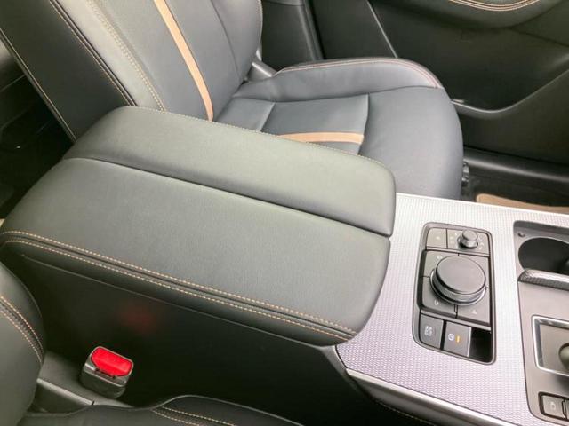 ＣＸ－８０ ＸＤエクスクルーシブモード　ＢＯＳＥ／保証書／ディスプレイオーディオ＋ナビ／アイアクティブセンス（マツダ）／シートヒーター　全席／全方位モニター／車線逸脱防止支援システム／シート　フルレザー／電動バックドア　革シート　電動シート（37枚目）