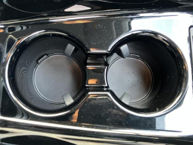 プリウス Ｓツーリングセレクションブラックエディション　ディスプレイオーディオ＋ナビ／衝突安全装置／シートヒーター　前席／車線逸脱防止支援システム／シート　合皮／ヘッドランプ　ＬＥＤ／Ｂｌｕｅｔｏｏｔｈ接続／ＥＴＣ／ＥＢＤ付ＡＢＳ　衝突被害軽減システム（38枚目）