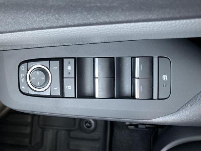 プリウス Ｚ　新品タイヤ／保証書／ディスプレイオーディオ＋ナビ１２．３インチ／デジタルインナーミラー／トヨタセーフティセンス／シートヒーター　前席／パノラミックビューモニター／車線逸脱防止支援システム　全周囲カメラ（27枚目）