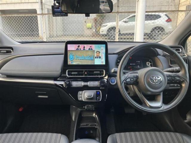 アクア Z 新品タイヤ/ディスプレイオーディオ/衝突安全装置/シートヒーター 前席/パノラミックビューモニター/車線逸脱防止支援システム/シート ハーフレザー/ドライブレコーダー 前後/ヘッドランプ LED(4枚目)