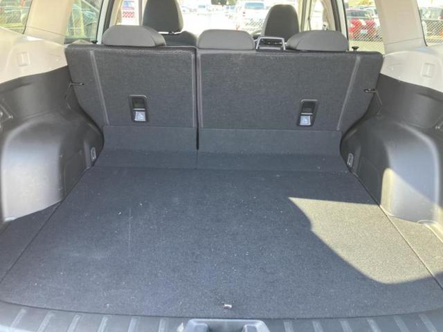 フォレスター ４ＷＤプレミアム　保証書／純正　８インチ　ＳＤナビ／デジタルインナーミラー／車線逸脱防止支援システム／ドライブレコーダー　社外／ヘッドランプ　ＬＥＤ／ＵＳＢジャック／Ｂｌｕｅｔｏｏｔｈ接続／ＥＴＣ／横滑り防止装置（8枚目）