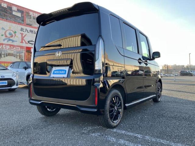 Ｎ－ＢＯＸカスタム ブラックスタイル　保証書／純正　８インチ　ナビ／ホンダセンシング／両側電動スライドドア／シートヒーター　前席／車線逸脱防止支援システム／登録済未使用車／ヘッドランプ　ＬＥＤ／ＵＳＢジャック／Ｂｌｕｅｔｏｏｔｈ接続（3枚目）