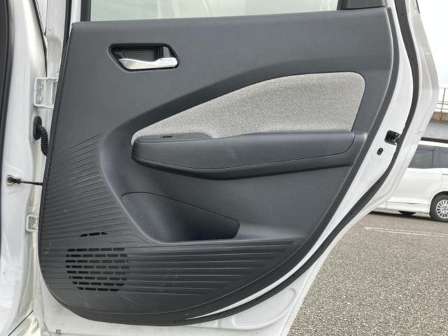 オーラ Ｇレザーエディション　新品タイヤ／ＢＯＳＥ／保証書／純正　ＳＤナビ／インテリジェントルームミラー／エマージェンシーブレーキ／シートヒーター　前席／全方位モニター／車線逸脱防止支援システム／シート　合皮／プロパイロット（21枚目）