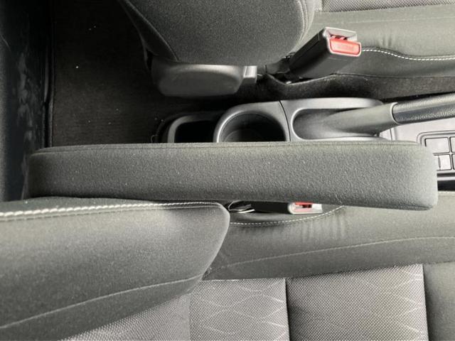 アクア Ｓスタイルブラック　新品タイヤ／純正　ＳＤナビ／衝突安全装置／車線逸脱防止支援システム／ヘッドランプ　ＬＥＤ／Ｂｌｕｅｔｏｏｔｈ接続／ＥＴＣ／ＥＢＤ付ＡＢＳ／横滑り防止装置／アイドリングストップ／バックモニター（33枚目）