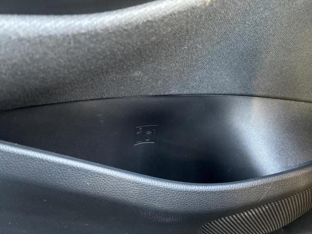 ヤリス ハイブリッドZ 保証書/ディスプレイオーディオ+ナビ/トヨタセーフティセンス/シートヒーター 前席/車線逸脱防止支援システム/ドライブレコーダー 前後/ヘッドランプ LED/Bluetooth接続/ETC ドラレコ(40枚目)