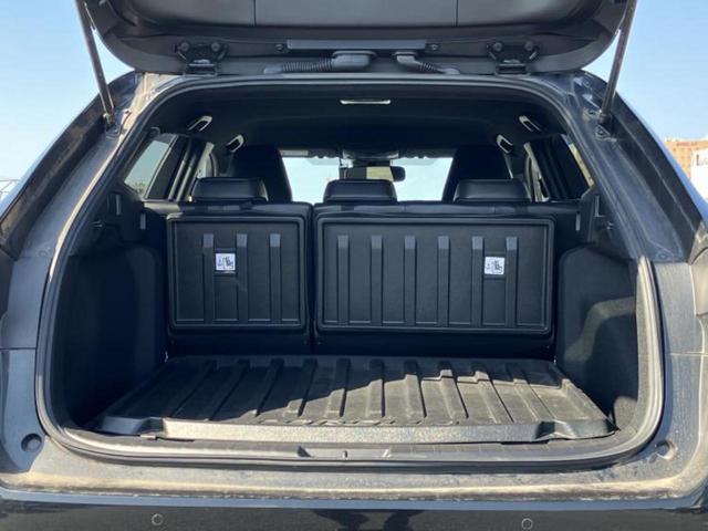 カローラツーリング ダブルバイビー　新品タイヤ／純正エアロ／保証書／ディスプレイオーディオ８インチ／トヨタセーフティセンス／車線逸脱防止支援システム／シート　ハーフレザー／ドライブレコーダー　純正／ヘッドランプ　ＬＥＤ　フルエアロ（8枚目）