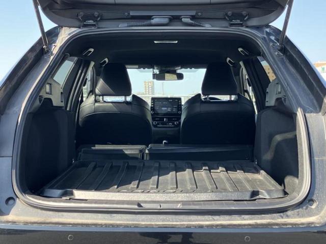 カローラツーリング ダブルバイビー　新品タイヤ／純正エアロ／保証書／ディスプレイオーディオ８インチ／トヨタセーフティセンス／車線逸脱防止支援システム／シート　ハーフレザー／ドライブレコーダー　純正／ヘッドランプ　ＬＥＤ　フルエアロ（19枚目）