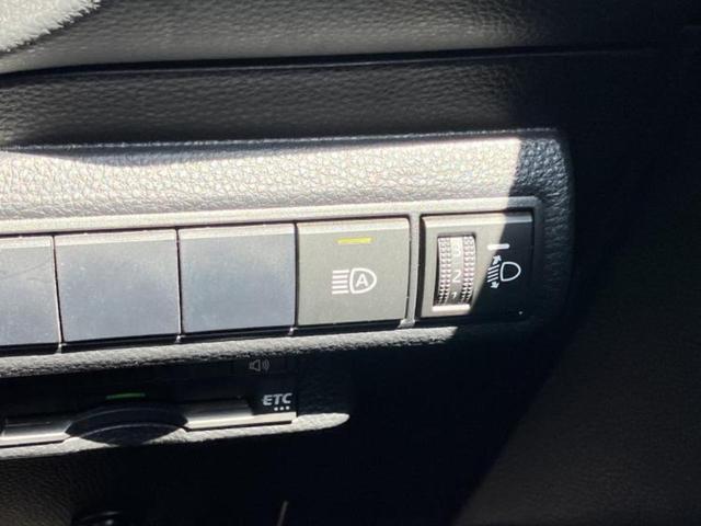 カローラツーリング ダブルバイビー　新品タイヤ／純正エアロ／保証書／ディスプレイオーディオ８インチ／トヨタセーフティセンス／車線逸脱防止支援システム／シート　ハーフレザー／ドライブレコーダー　純正／ヘッドランプ　ＬＥＤ　フルエアロ（28枚目）