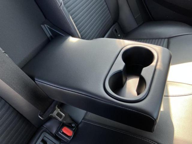 カローラツーリング ダブルバイビー　新品タイヤ／純正エアロ／保証書／ディスプレイオーディオ８インチ／トヨタセーフティセンス／車線逸脱防止支援システム／シート　ハーフレザー／ドライブレコーダー　純正／ヘッドランプ　ＬＥＤ　フルエアロ（31枚目）