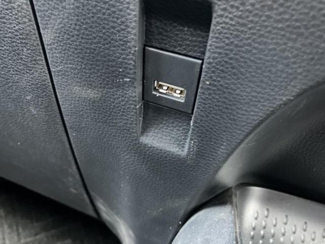 カローラツーリング ダブルバイビー　新品タイヤ／純正エアロ／保証書／ディスプレイオーディオ８インチ／トヨタセーフティセンス／車線逸脱防止支援システム／シート　ハーフレザー／ドライブレコーダー　純正／ヘッドランプ　ＬＥＤ　フルエアロ（42枚目）