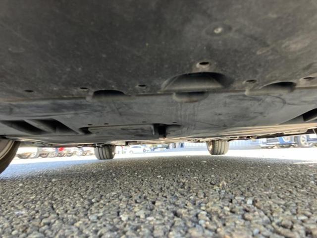 カローラツーリング ダブルバイビー　新品タイヤ／純正エアロ／保証書／ディスプレイオーディオ８インチ／トヨタセーフティセンス／車線逸脱防止支援システム／シート　ハーフレザー／ドライブレコーダー　純正／ヘッドランプ　ＬＥＤ　フルエアロ（46枚目）