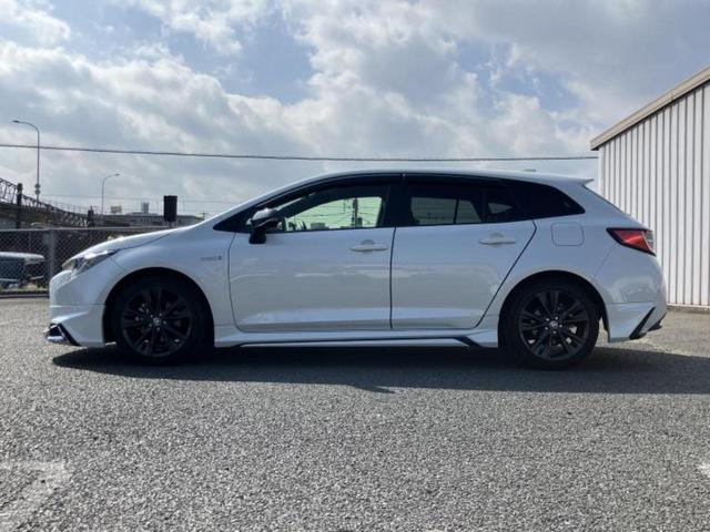 カローラツーリング ハイブリッドダブルバイビー　新品タイヤ／エアロ／保証書／ディスプレイオーディオ＋ナビ８インチ／トヨタセーフティセンス／シートヒーター　前席／車線逸脱防止支援システム／シート　ハーフレザー／ドライブレコーダー　前後　フルエアロ（2枚目）