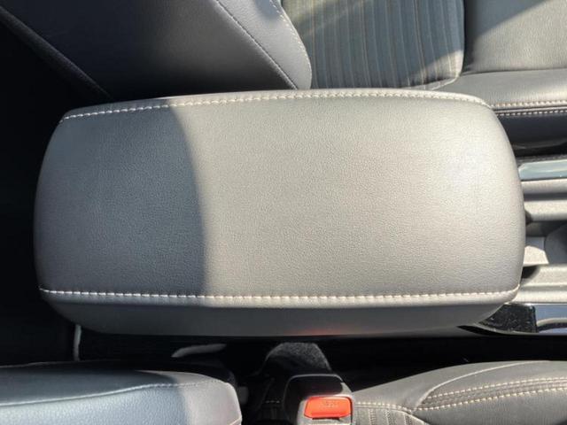 カローラツーリング ハイブリッドダブルバイビー　新品タイヤ／エアロ／保証書／ディスプレイオーディオ＋ナビ８インチ／トヨタセーフティセンス／シートヒーター　前席／車線逸脱防止支援システム／シート　ハーフレザー／ドライブレコーダー　前後　フルエアロ（33枚目）