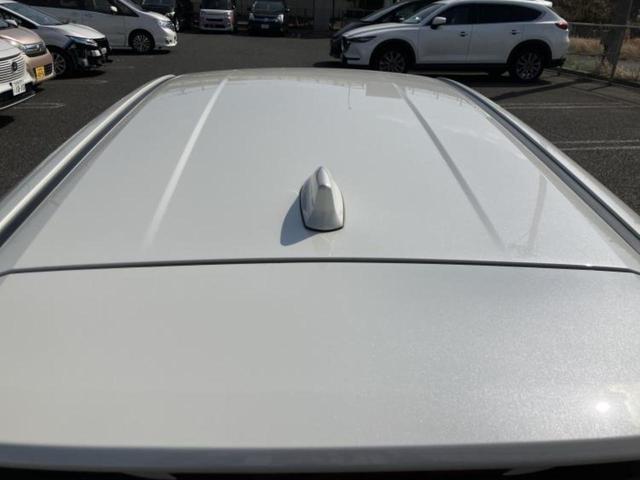 カローラツーリング ハイブリッドダブルバイビー　新品タイヤ／エアロ／保証書／ディスプレイオーディオ＋ナビ８インチ／トヨタセーフティセンス／シートヒーター　前席／車線逸脱防止支援システム／シート　ハーフレザー／ドライブレコーダー　前後　フルエアロ（49枚目）