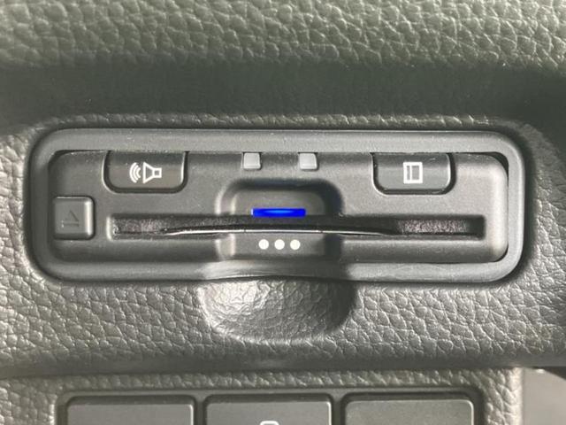 N-BOXカスタム L・ターボ 新品タイヤ/保証書/純正 9インチ SDナビ/衝突安全装置/両側電動スライドドア/車線逸脱防止支援システム/シート ハーフレザー/ドライブレコーダー 前後/ヘッドランプ LED/USBジャック 禁煙車(18枚目)