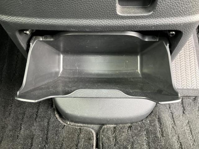 N-BOXカスタム L・ターボ 新品タイヤ/保証書/純正 9インチ SDナビ/衝突安全装置/両側電動スライドドア/車線逸脱防止支援システム/シート ハーフレザー/ドライブレコーダー 前後/ヘッドランプ LED/USBジャック 禁煙車(38枚目)