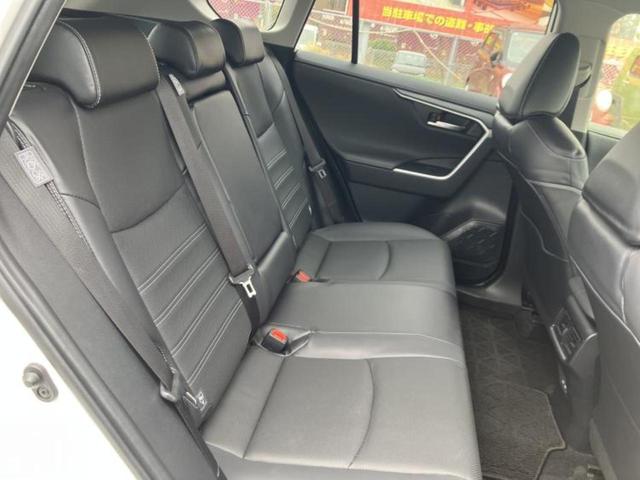 RAV4 4WD G Zパッケージ 保証書/ディスプレイオーディオ+ナビ/デジタルインナーミラー/衝突安全装置/シートヒーター/車線逸脱防止支援システム/シート ハーフレザー/電動バックドア/ヘッドランプ LED/ETC バックカメラ(5枚目)