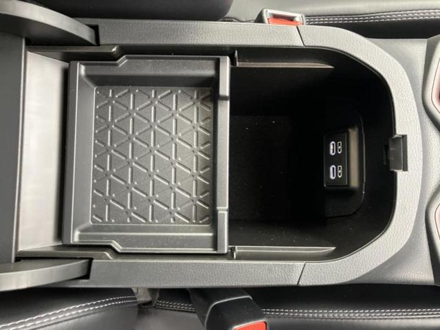 RAV4 4WD G Zパッケージ 保証書/ディスプレイオーディオ+ナビ/デジタルインナーミラー/衝突安全装置/シートヒーター/車線逸脱防止支援システム/シート ハーフレザー/電動バックドア/ヘッドランプ LED/ETC バックカメラ(31枚目)
