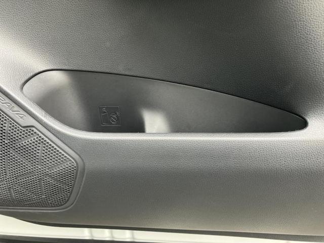 RAV4 4WD G Zパッケージ 保証書/ディスプレイオーディオ+ナビ/デジタルインナーミラー/衝突安全装置/シートヒーター/車線逸脱防止支援システム/シート ハーフレザー/電動バックドア/ヘッドランプ LED/ETC バックカメラ(34枚目)