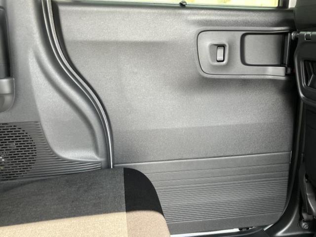 N-BOXカスタム ブラックスタイル 保証書/純正 8インチ ナビ/ホンダセンシング/両側電動スライドドア/シートヒーター 前席/車線逸脱防止支援システム/登録済未使用車/ヘッドランプ LED/USBジャック/Bluetooth接続(23枚目)