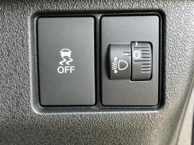 N-BOXカスタム ブラックスタイル 保証書/純正 8インチ ナビ/ホンダセンシング/両側電動スライドドア/シートヒーター 前席/車線逸脱防止支援システム/登録済未使用車/ヘッドランプ LED/USBジャック/Bluetooth接続(28枚目)