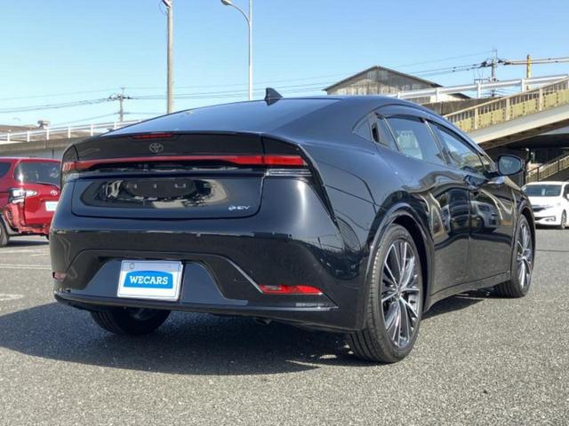 プリウス Ｚ　保証書／純正　ＳＤナビ／デジタルインナーミラー／衝突安全装置／シートヒーター／全方位モニター／車線逸脱防止支援システム／シート　ハーフレザー／パーキングアシスト　自動操舵／電動バックドア　全周囲カメラ（3枚目）