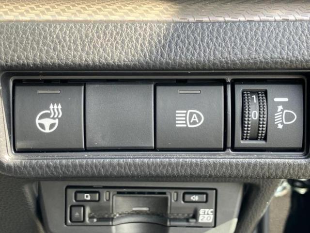 プリウス Ｚ　保証書／純正　ＳＤナビ／デジタルインナーミラー／衝突安全装置／シートヒーター／全方位モニター／車線逸脱防止支援システム／シート　ハーフレザー／パーキングアシスト　自動操舵／電動バックドア　全周囲カメラ（30枚目）